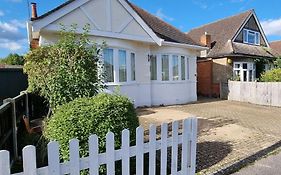 Cosy Bournemouth Bungalow